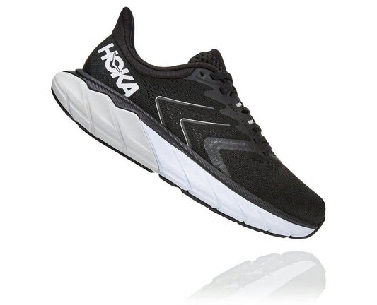 Women's Arahi 5 Black / White